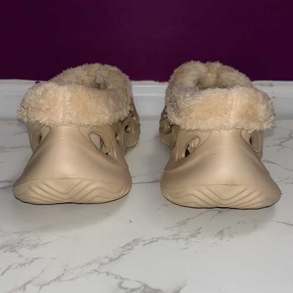 Furry Runners - Picture 10 of 10